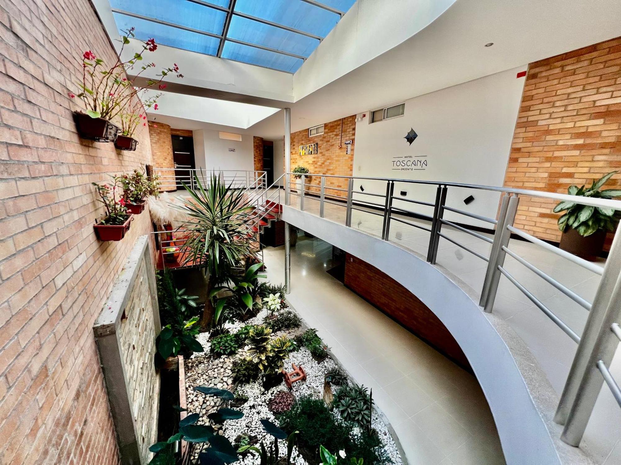 Hotel Toscana Oriente Rionegro Exteriör bild